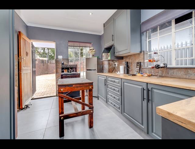 4 BEDROOM HOUSE FOR SALE IN ROBINDALE